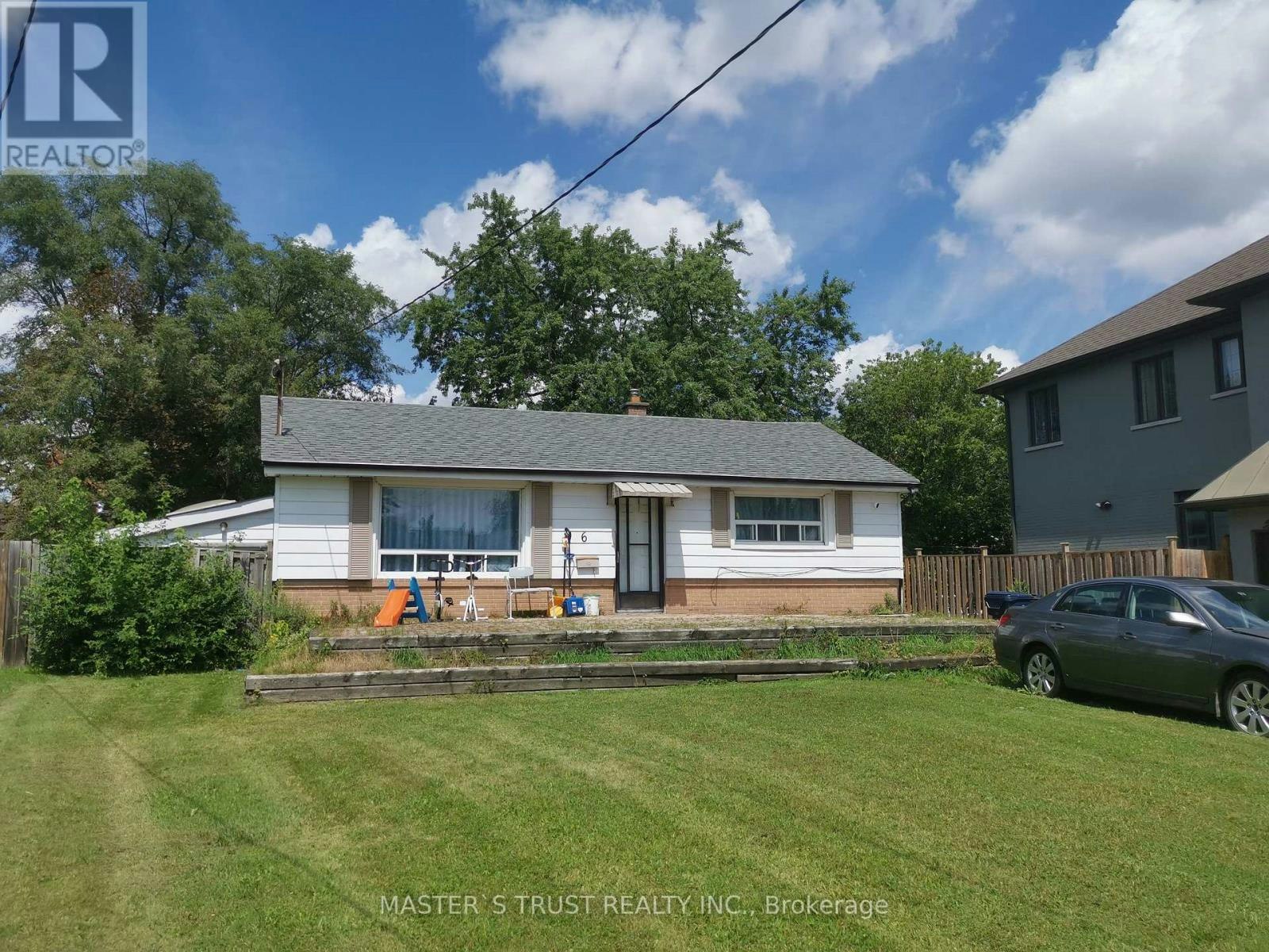 6 Cross Hill Rd Drive, Toronto, ON, M1T 3E4