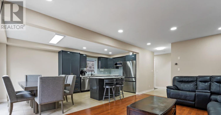 8511 Jennifer Crescent, Niagara Falls, ON, L2H 0J3 - 8