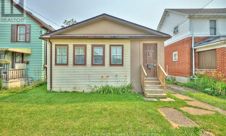 231 Dufferin Street