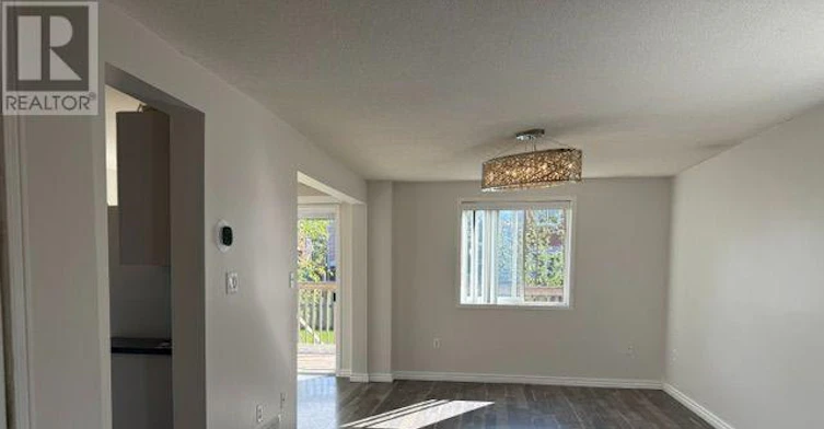 28 Weymouth Road, Barrie, ON, L4M 6R9 - 3