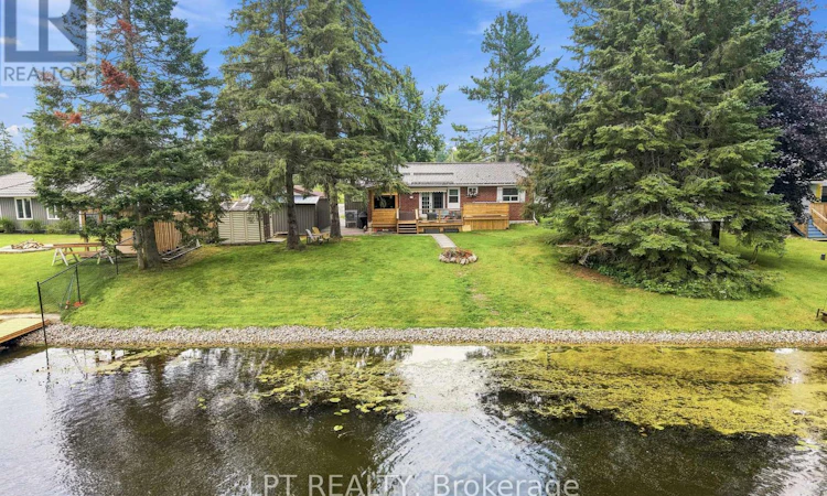 2628 Westshore Crescent