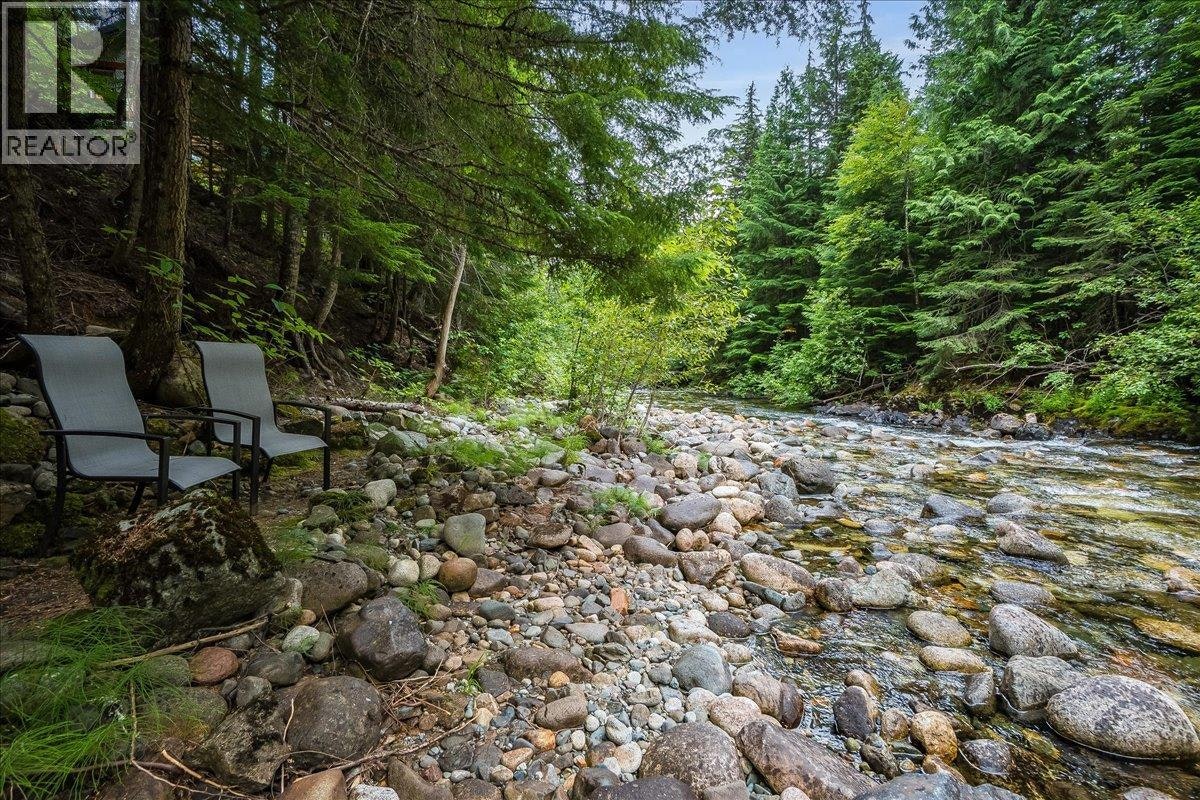 550 2nd Relief Road, Salmo, BC, V0G 1Z0 - 6