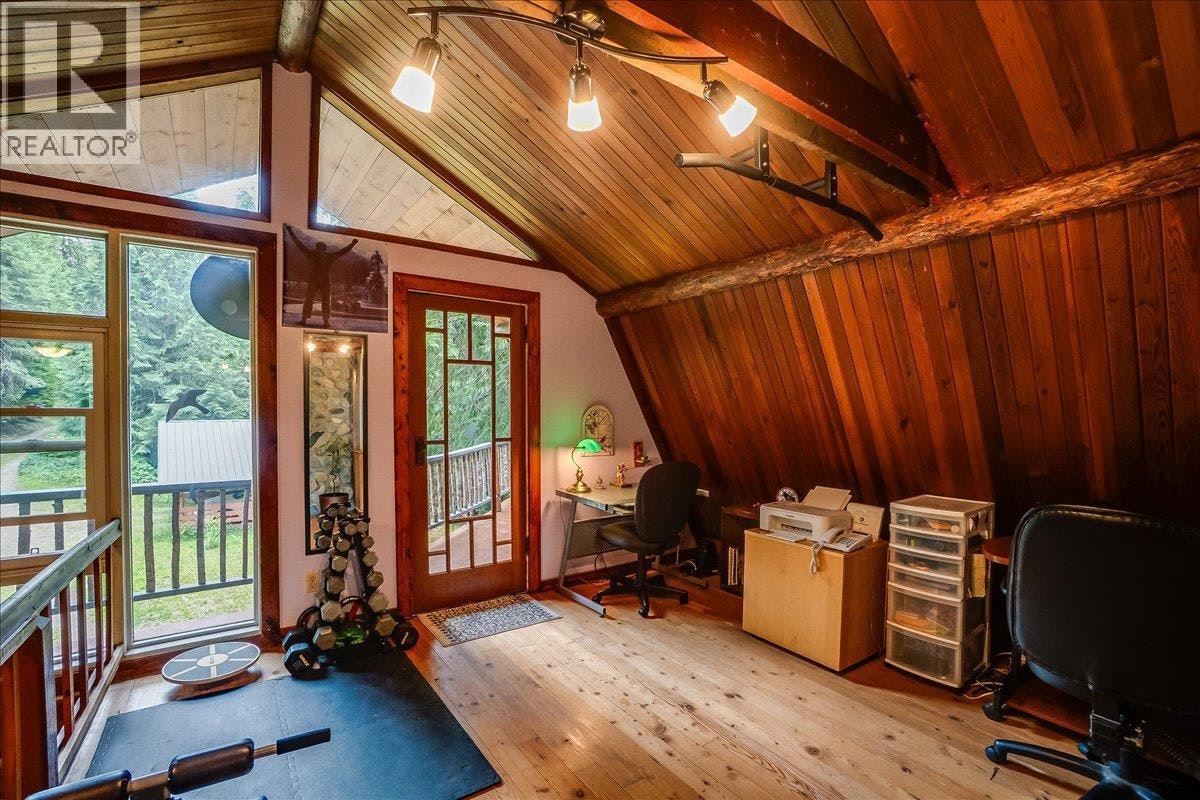 550 2nd Relief Road, Salmo, BC, V0G 1Z0 - 33