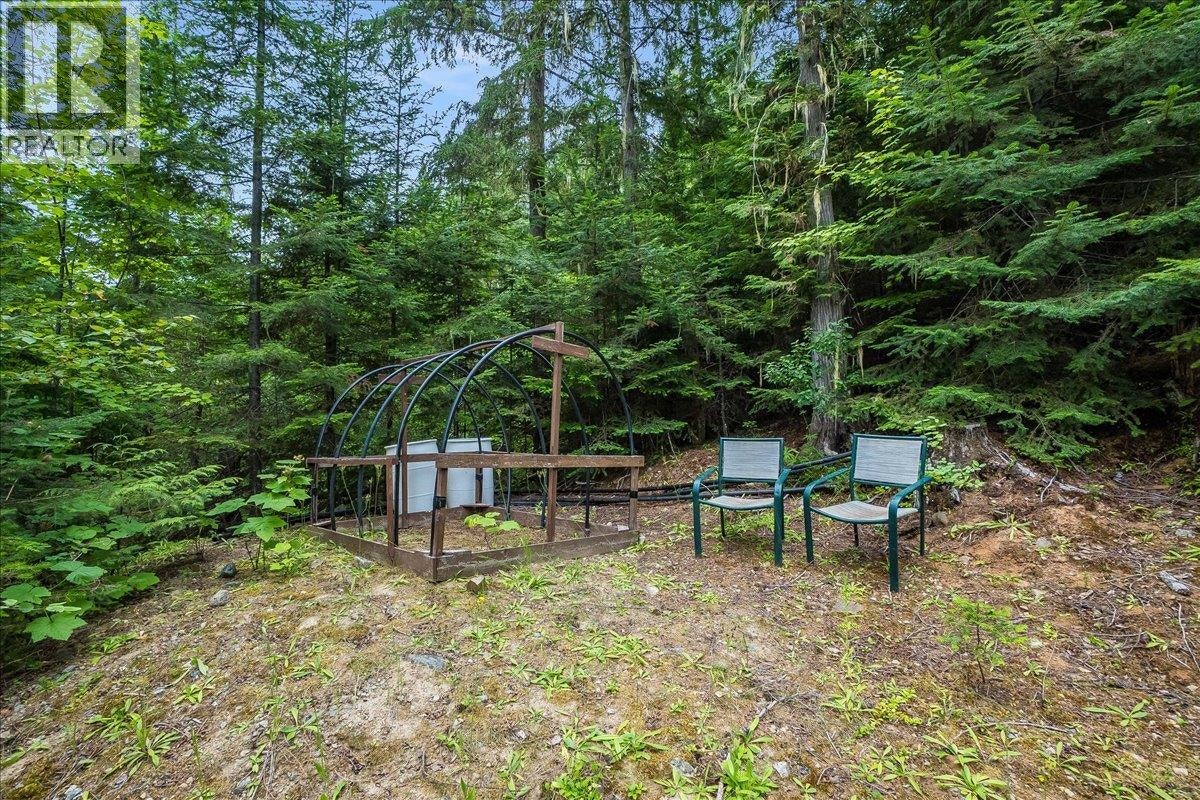 550 2nd Relief Road, Salmo, BC, V0G 1Z0 - 44