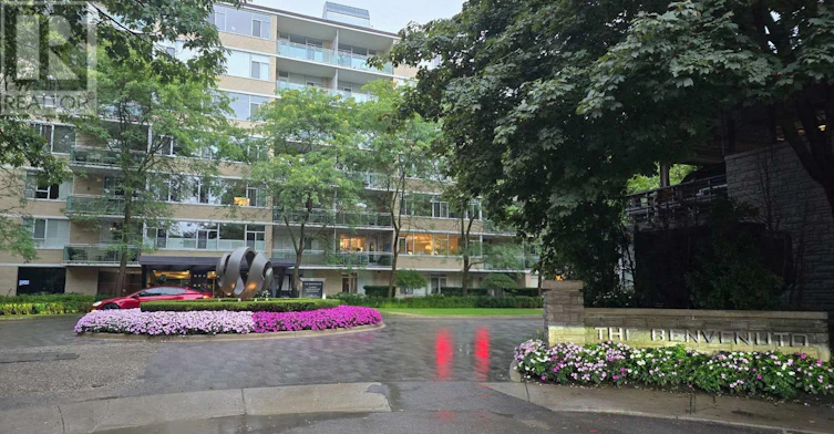112-1 Benvenuto Place, Toronto, ON, M4V 2L1