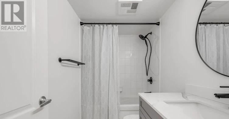 706-4 Elsinore Path, Toronto, ON, M8V 4G7 - 21