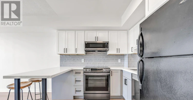 706-4 Elsinore Path, Toronto, ON, M8V 4G7 - 11