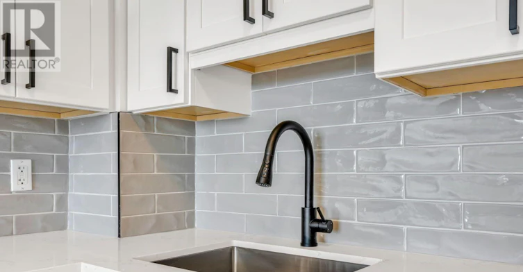 706-4 Elsinore Path, Toronto, ON, M8V 4G7 - 14