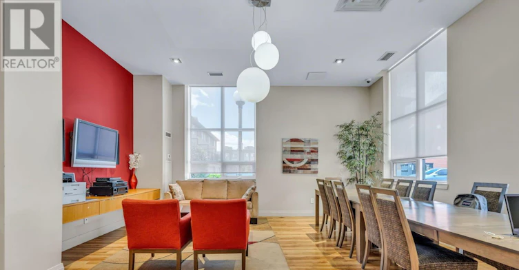 706-4 Elsinore Path, Toronto, ON, M8V 4G7 - 28