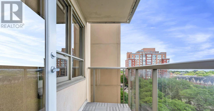 706-4 Elsinore Path, Toronto, ON, M8V 4G7 - 23