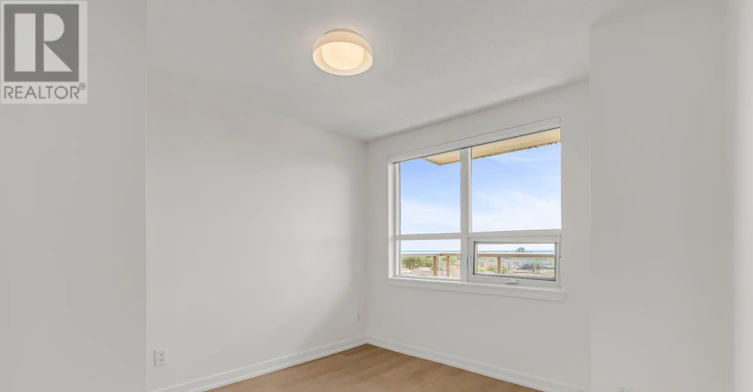 706-4 Elsinore Path, Toronto, ON, M8V 4G7 - 19