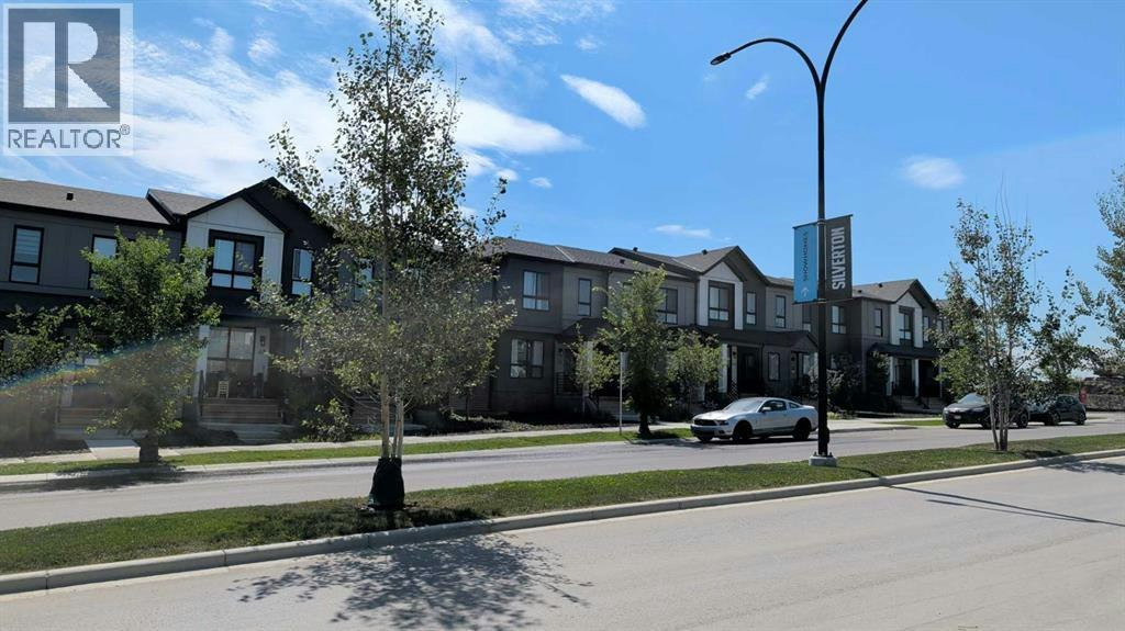 24 Silverton Glen Green SW, Calgary, AB, T2X 5B8