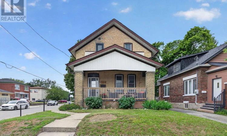 155 Lancaster Street W