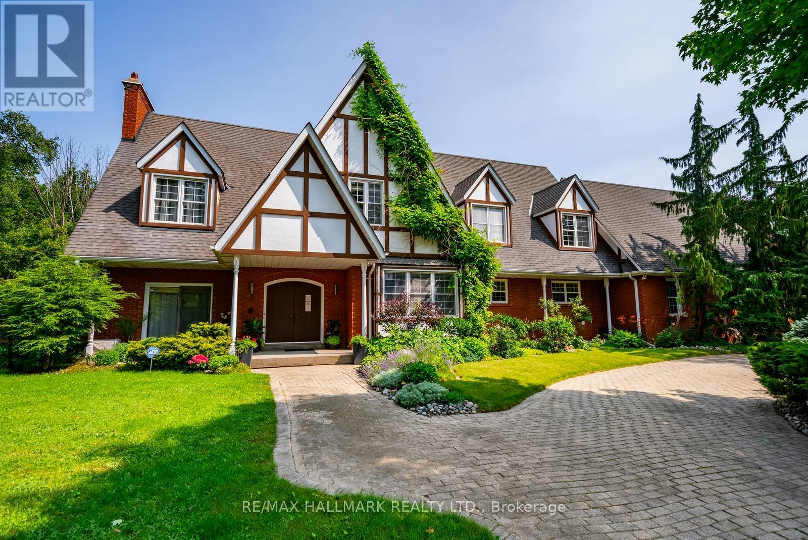 23 Forfardale Road, Whitchurch-Stouffville, ON, L4A 7X3