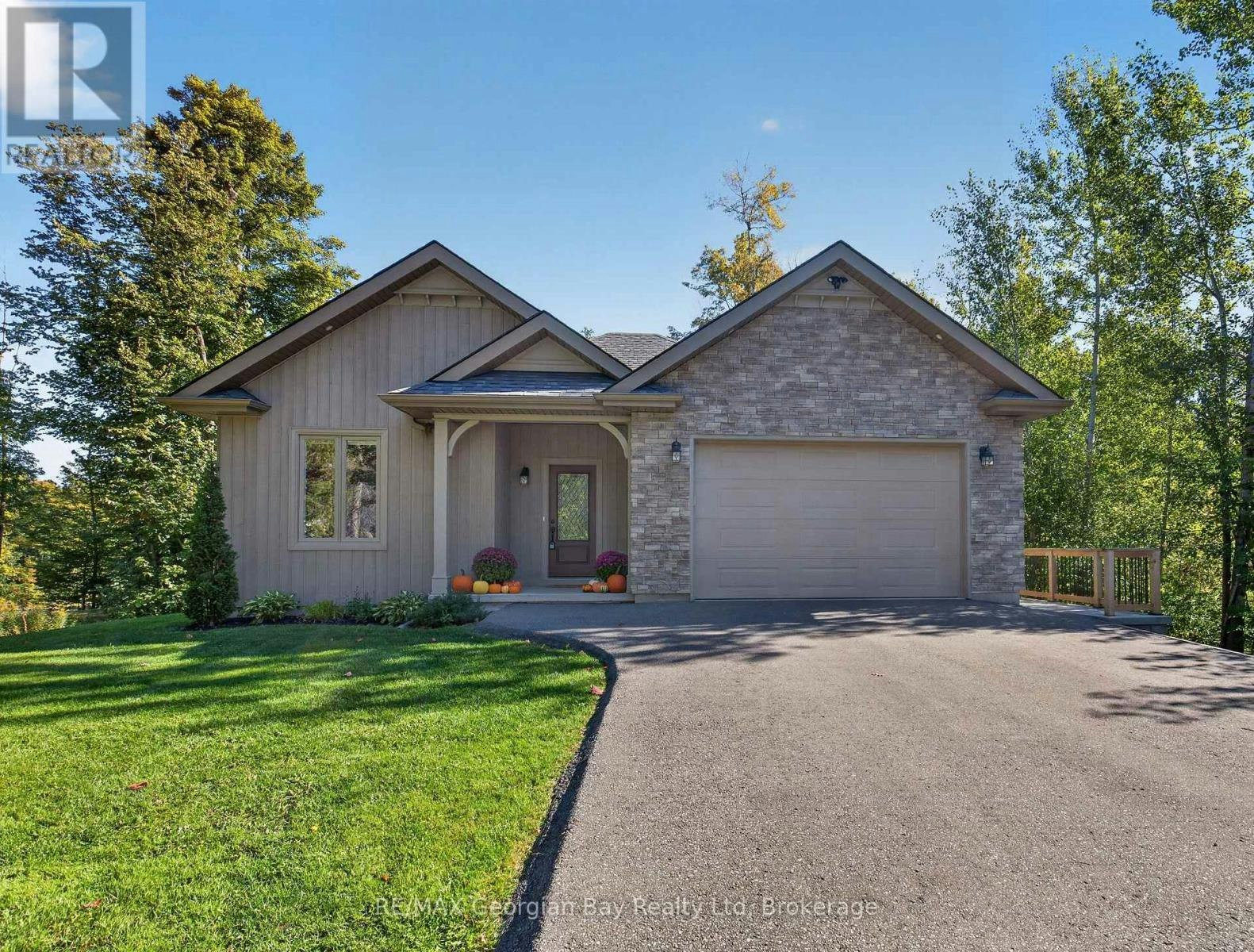 73 Polish Avenue, Penetanguishene, ON, L9M 1W8