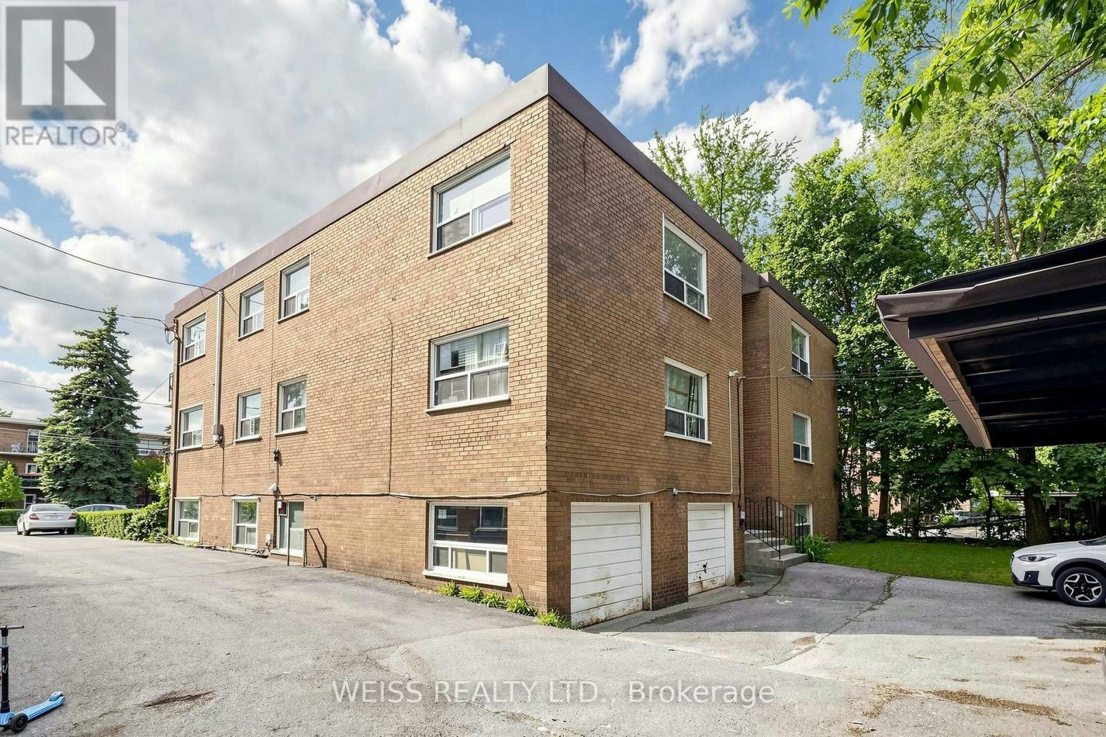 4-17 Fraserwood Avenue, Toronto, ON, M6B 2N3 - 36