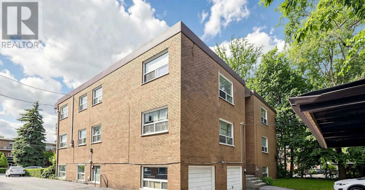 4-17 Fraserwood Avenue, Toronto, ON, M6B 2N3 - 36