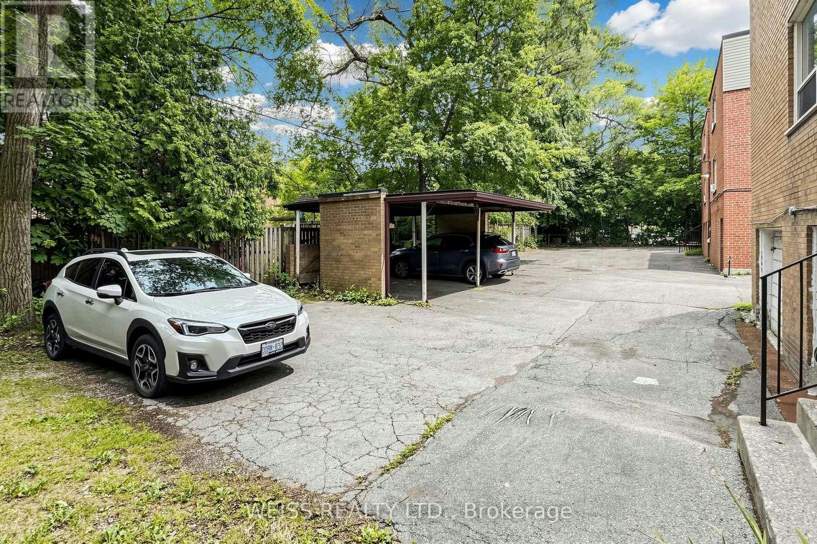 4-17 Fraserwood Avenue, Toronto, ON, M6B 2N3 - 37