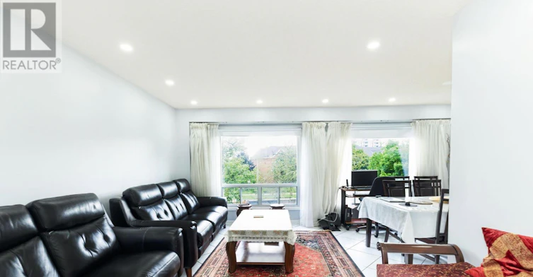 26 Roughfield Crescent, Toronto, ON, M1S 4K4 - 3