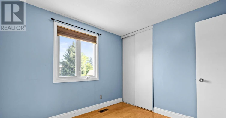 1631 Charbonneau Street, Ottawa, ON, K1E 2J6 - 21
