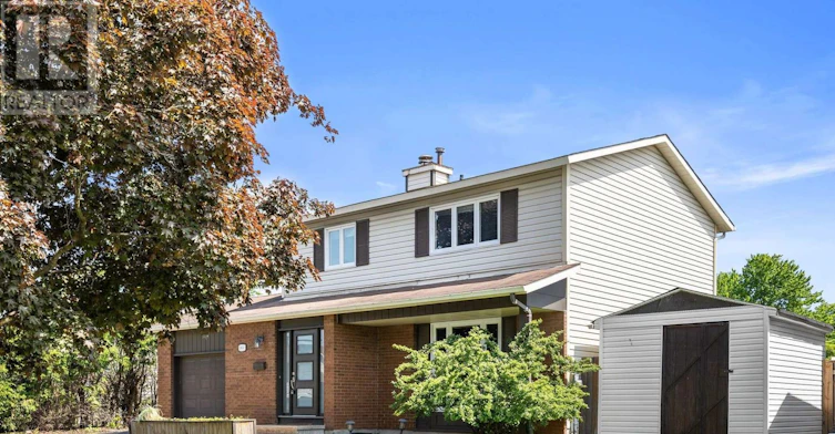 1631 Charbonneau Street, Ottawa, ON, K1E 2J6 - 2