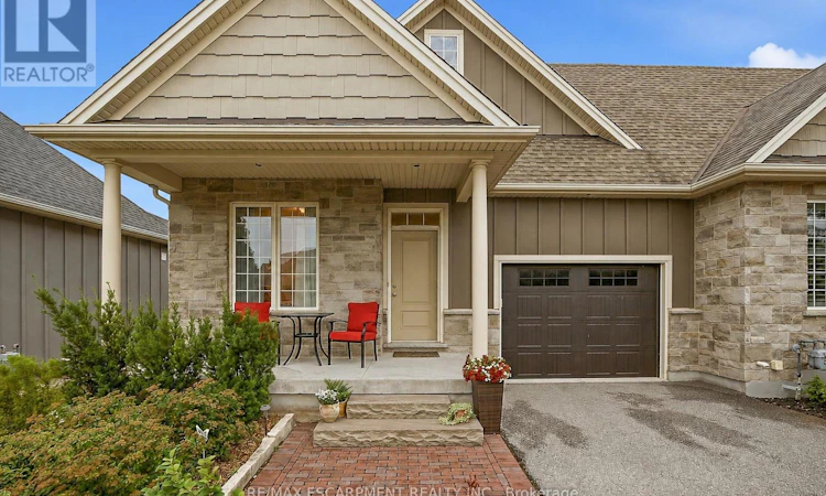 33 Pierpoint Drive