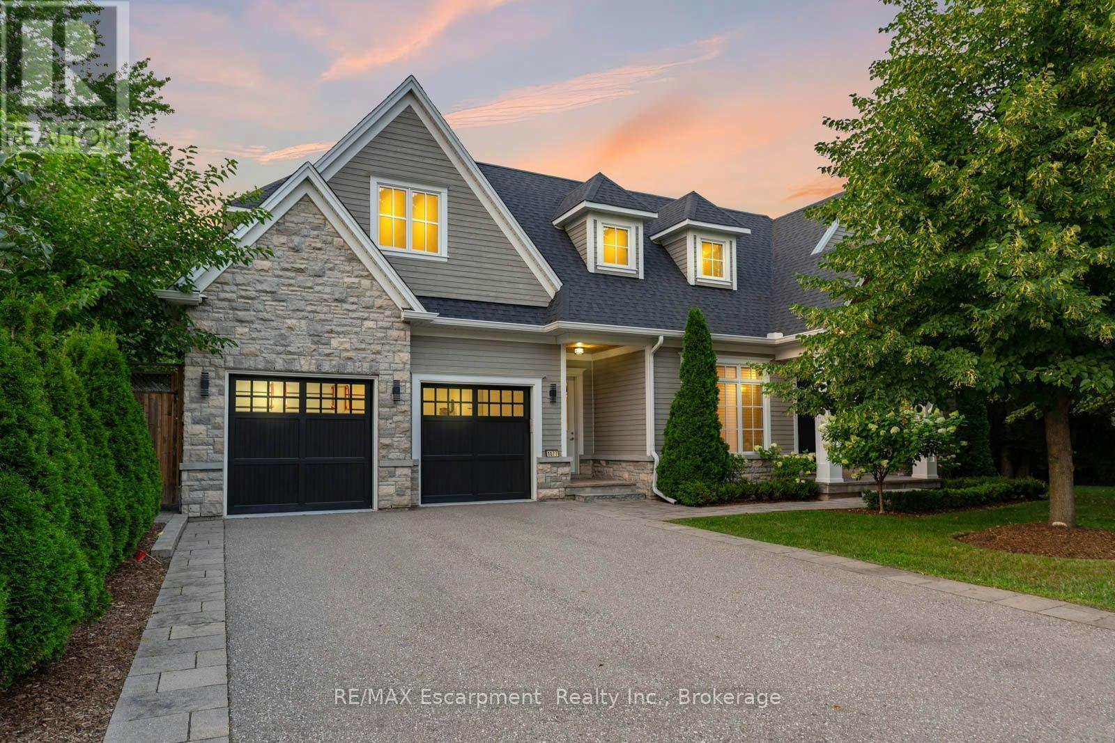 1077 Bridge Road, Oakville, ON, L6L 2B6