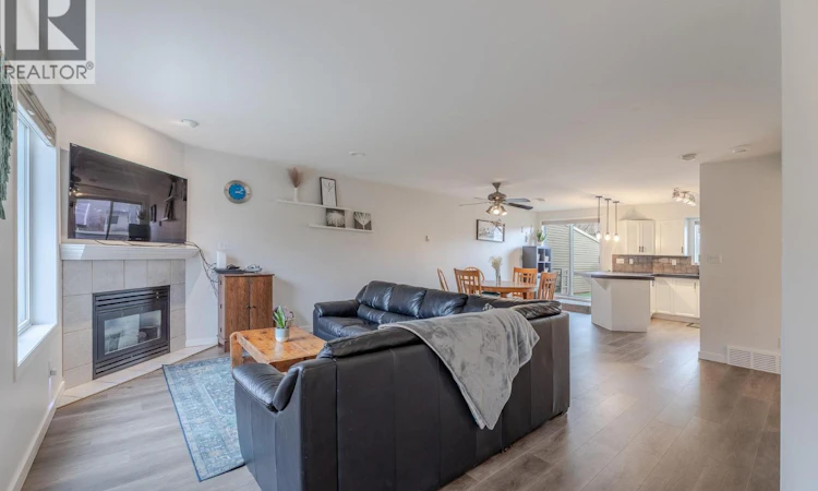 105-99 Calgary Avenue