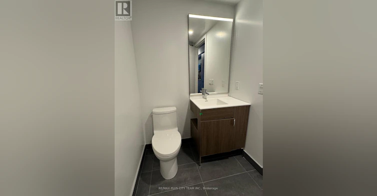 926-28 Eastern Avenue, Toronto, ON, M5A 0Y2 - 7