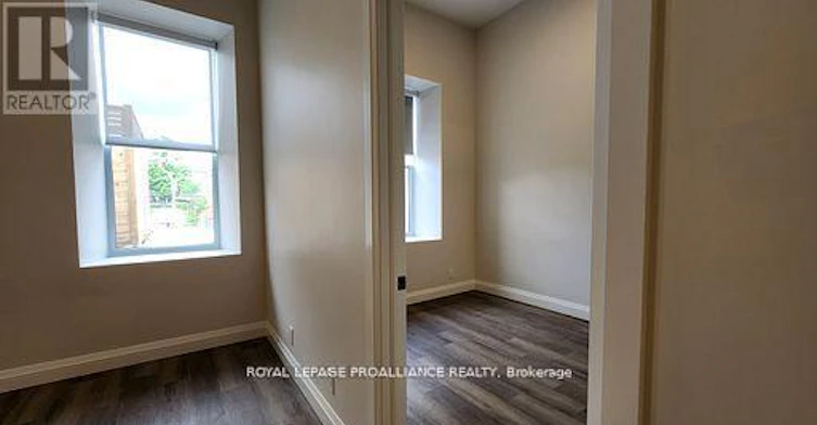 4-261 Front Street, Belleville, ON, K8N 2Z6 - 17