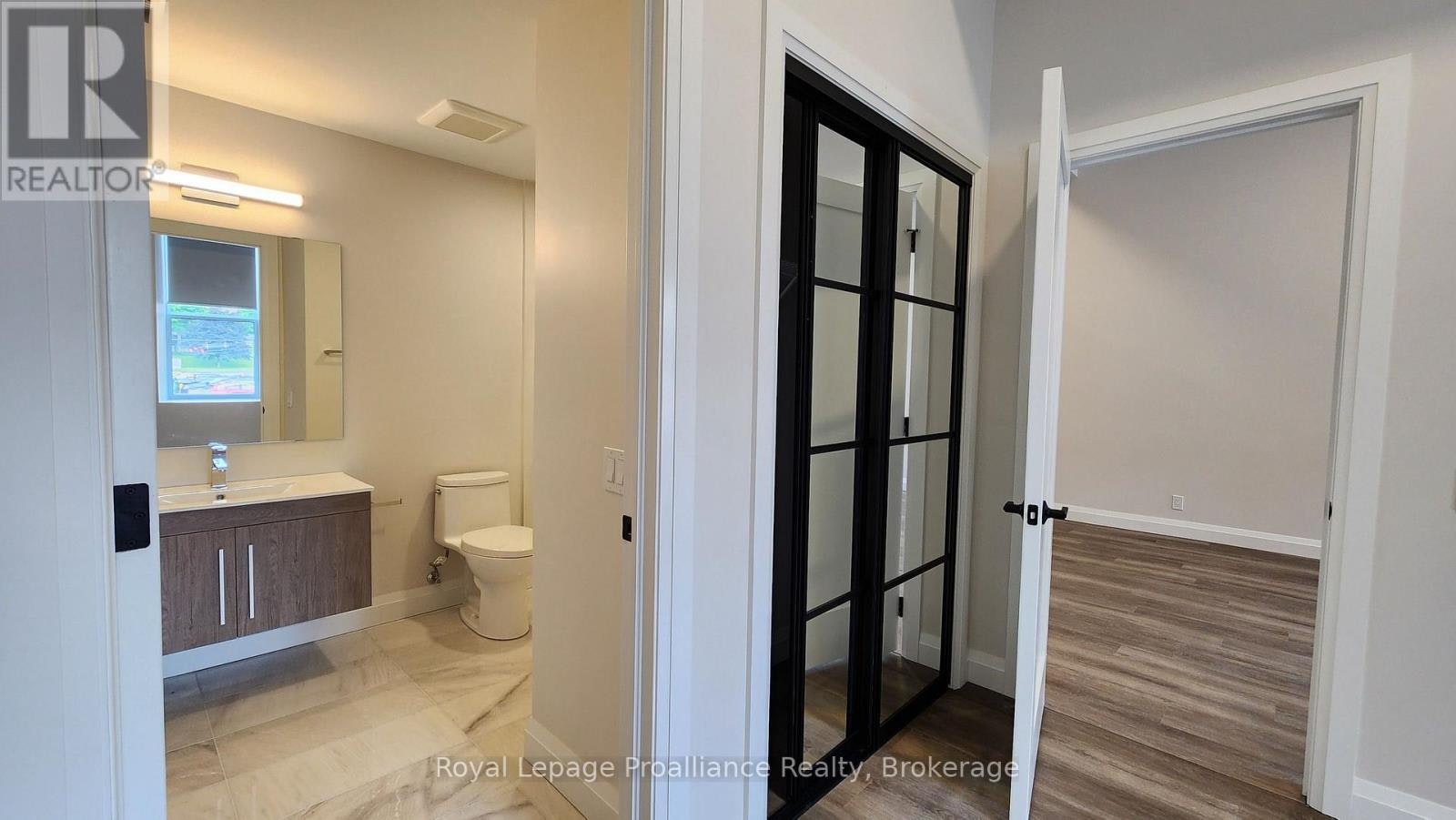 4-261 Front Street, Belleville, ON, K8N 2Z6 - 17