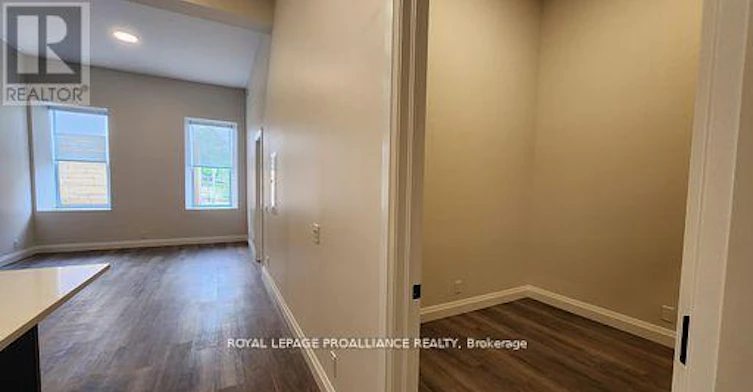 4-261 Front Street, Belleville, ON, K8N 2Z6 - 14