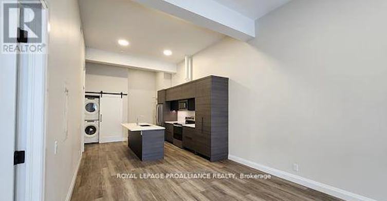 4-261 Front Street, Belleville, ON, K8N 2Z6 - 11