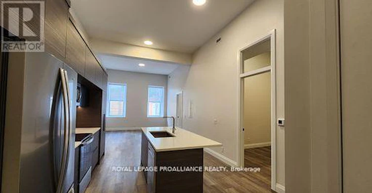 4-261 Front Street, Belleville, ON, K8N 2Z6 - 6