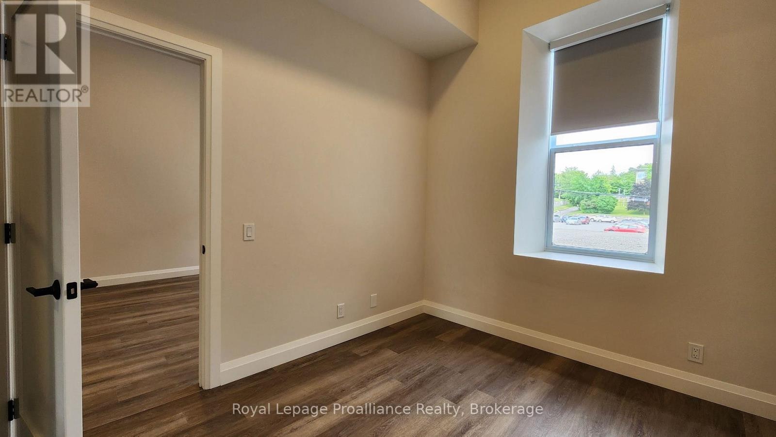 4-261 Front Street, Belleville, ON, K8N 2Z6 - 16