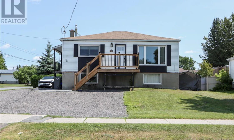 76 Montcalm Street
