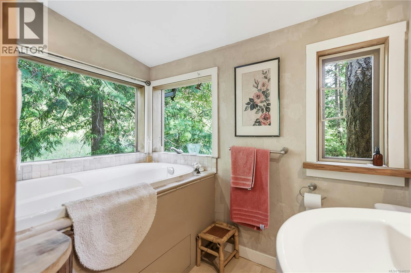 190 Mclennan Drive, Salt Spring Island, BC, V8K 1X2 - 34