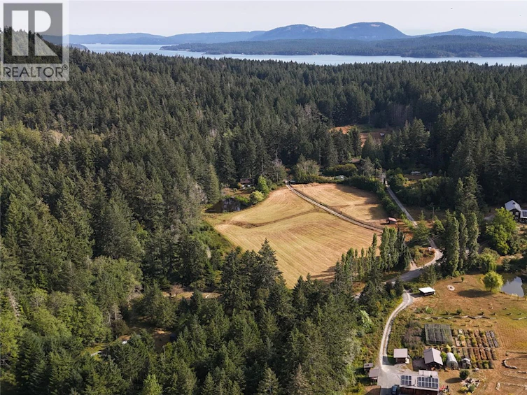 190 Mclennan Drive, Salt Spring Island, BC, V8K 1X2 - 2