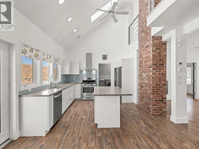 10421 Warren Road - 5