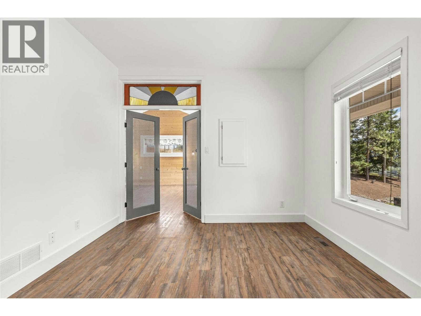 10421 Warren Road, Coldstream, BC, V1B 3C5 - 20