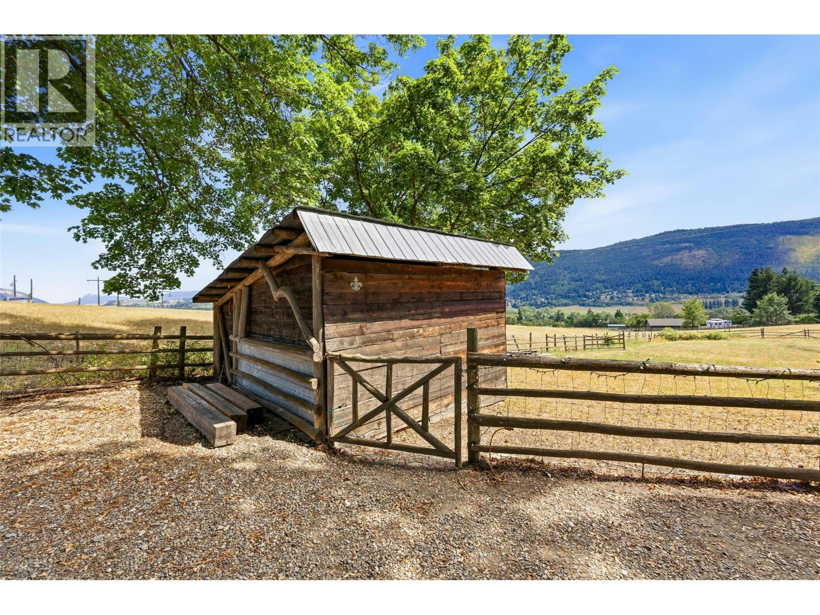 10421 Warren Road, Coldstream, BC, V1B 3C5 - 43