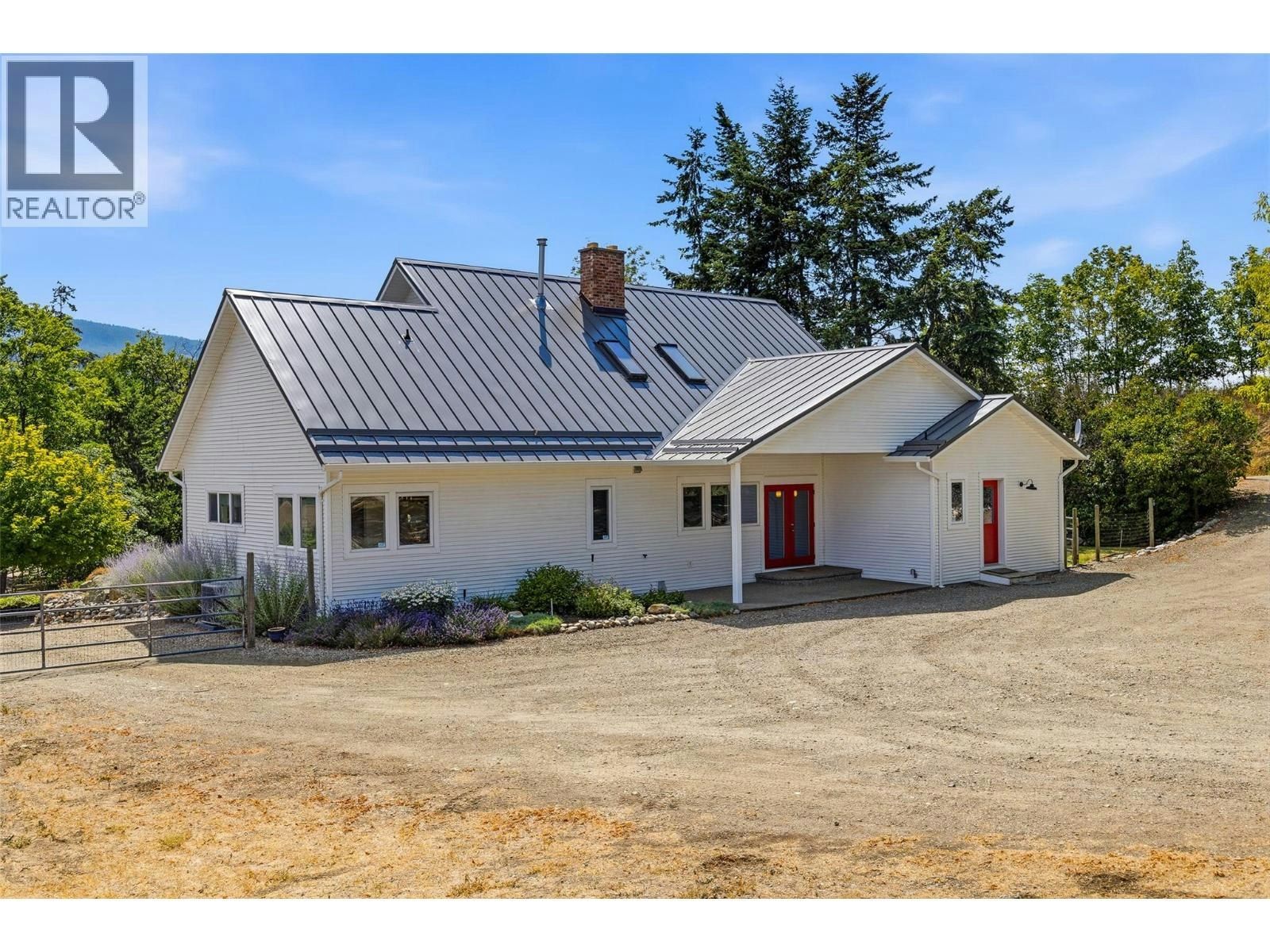 10421 Warren Road, Coldstream, BC, V1B 3C5 - 11