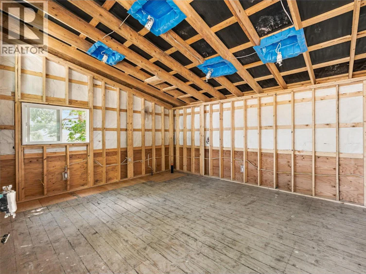 10421 Warren Road, Coldstream, BC, V1B 3C5 - 48
