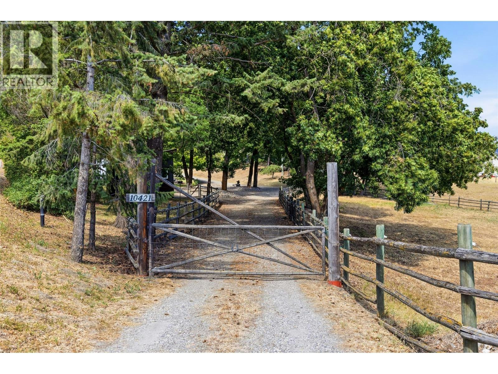 10421 Warren Road, Coldstream, BC, V1B 3C5 - 45