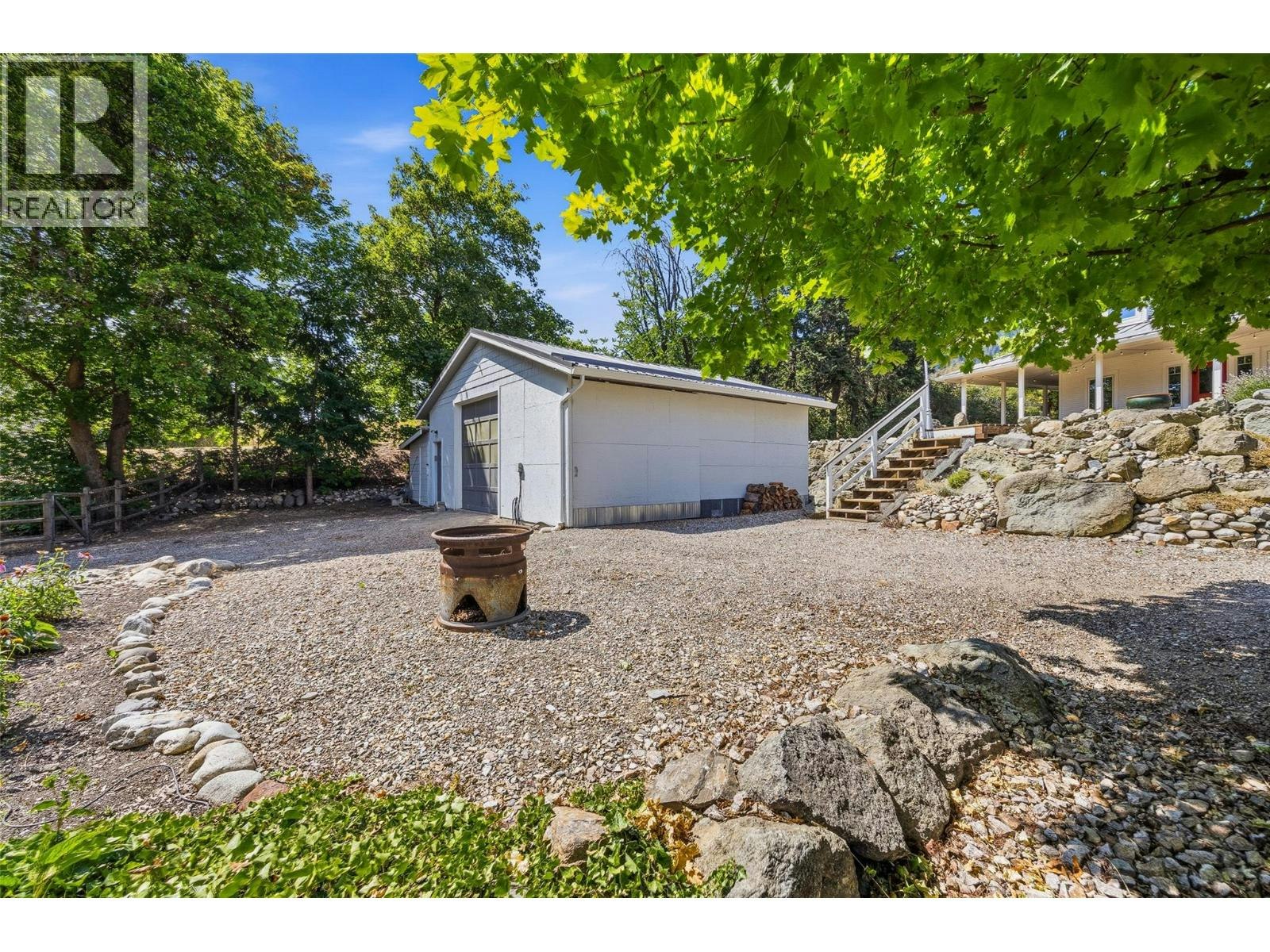 10421 Warren Road, Coldstream, BC, V1B 3C5 - 8