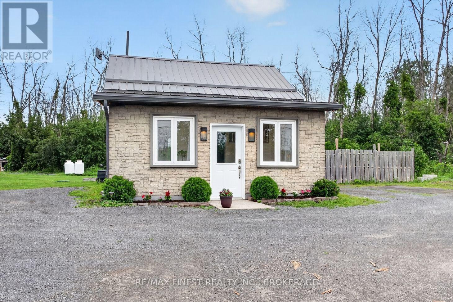 8297 County 2 Road, Greater Napanee, ON, K7R 3K6