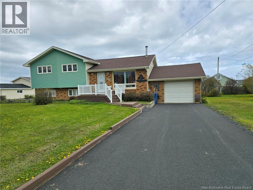 627 Principale Street, Pointe-Verte, NB, E8J 2P7