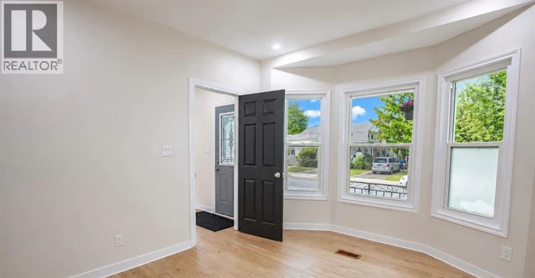 859 Pierre, Windsor, ON, N9A 2K6 - 7