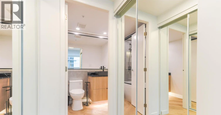 1050 Burrard Street, Vancouver, BC, V6Z 2S3 - 13