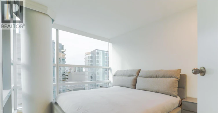 1050 Burrard Street, Vancouver, BC, V6Z 2S3 - 11